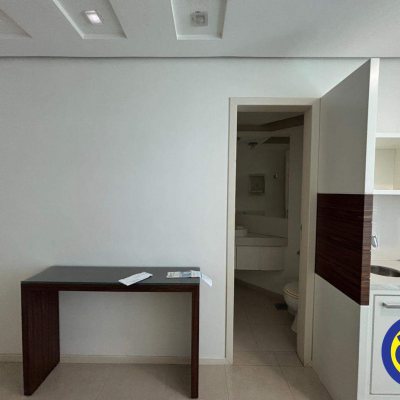 Salas/Conjuntos com 23m², no bairro Centro em Florianópolis