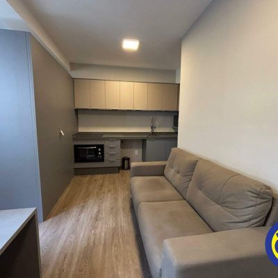 Apartamento com 45m², 1 quarto, no bairro Centro em Florianópolis