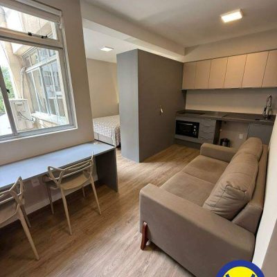 Apartamento com 45m², 1 quarto, no bairro Centro em Florianópolis