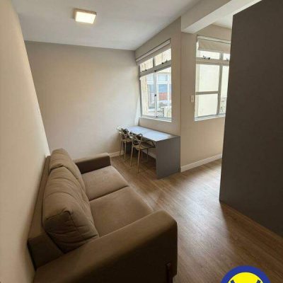 Apartamento com 45m², 1 quarto, no bairro Centro em Florianópolis