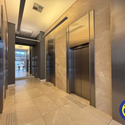 Salas/Conjuntos com 27m², 1 garagem, no bairro Estreito em Florianópolis