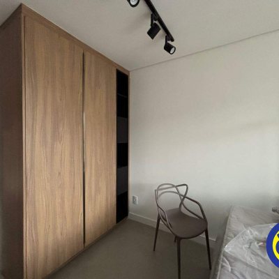 Apartamento com 36m², 1 quarto, no bairro Trindade em Florianópolis