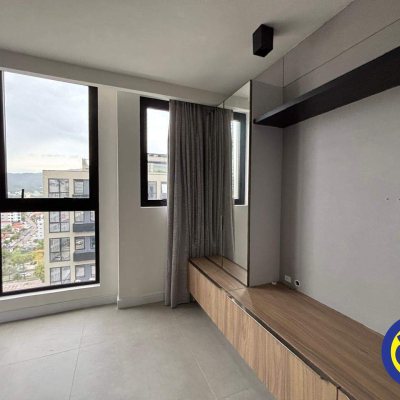 Apartamento com 36m², 1 quarto, no bairro Trindade em Florianópolis