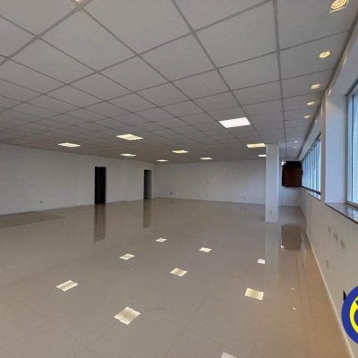 Salas/Conjuntos com 211m², 5 garagens, no bairro Centro em Florianópolis