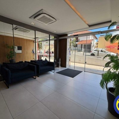 Salas/Conjuntos com 211m², 5 garagens, no bairro Centro em Florianópolis