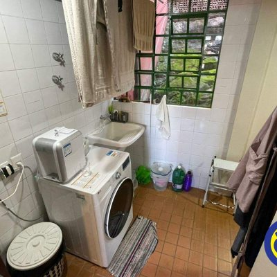 Casa com 225m², 4 quartos, 1 suíte, 2 garagens, no bairro Agronômica em Florianópolis