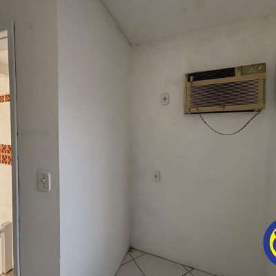 Casa Comercial com 202m², 10 garagens, no bairro Trindade em Florianópolis