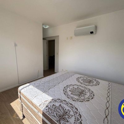 Apartamento com 72m², 2 quartos, 2 garagens, no bairro Praia Comprida em São José