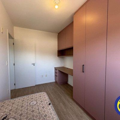 Apartamento com 72m², 2 quartos, 2 garagens, no bairro Praia Comprida em São José