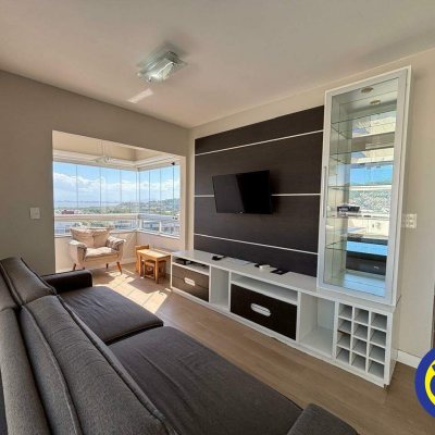 Apartamento com 127m², 3 quartos, 1 suíte, 2 garagens, no bairro Saco Grande em Florianópolis