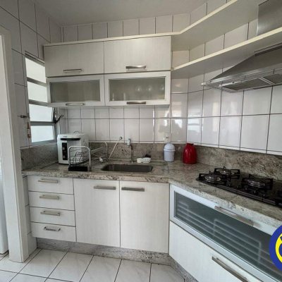 Apartamento com 127m², 3 quartos, 1 suíte, 2 garagens, no bairro Saco Grande em Florianópolis