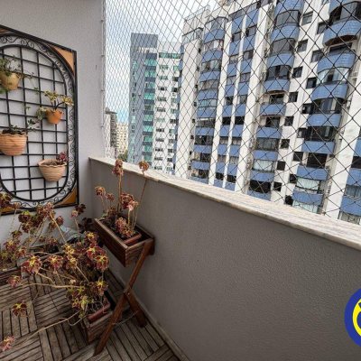 Apartamento com 100m², 3 quartos, 1 suíte, 1 garagem, no bairro Centro em Florianópolis