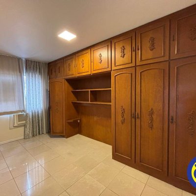 Apartamento com 100m², 3 quartos, 1 suíte, 1 garagem, no bairro Centro em Florianópolis