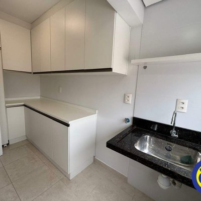 Apartamento com 100m², 3 quartos, 1 suíte, 1 garagem, no bairro Centro em Florianópolis