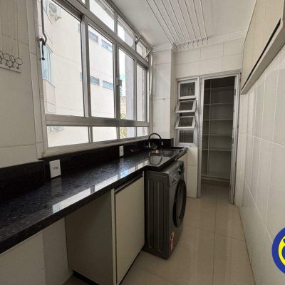 Apartamento com 115m², 3 quartos, 1 garagem, no bairro Centro em Florianópolis