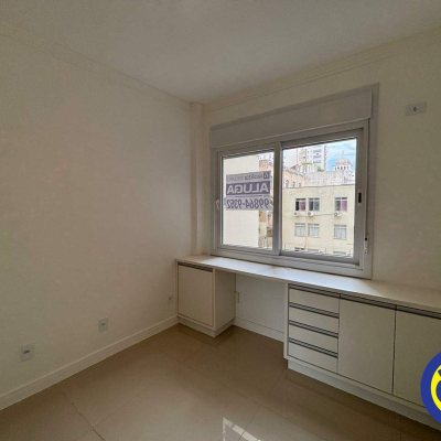 Apartamento com 115m², 3 quartos, 1 garagem, no bairro Centro em Florianópolis