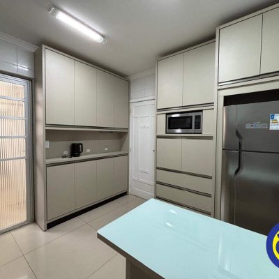 Apartamento com 115m², 3 quartos, 1 garagem, no bairro Centro em Florianópolis