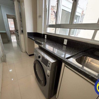 Apartamento com 115m², 3 quartos, 1 garagem, no bairro Centro em Florianópolis