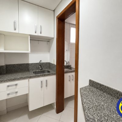 Sala com 40m², no bairro Estreito em Florianópolis