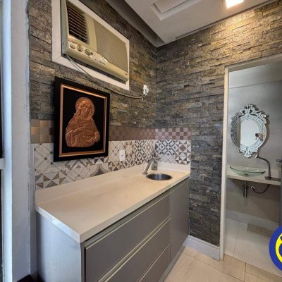 Salas/Conjuntos com 32m², no bairro Centro em Florianópolis