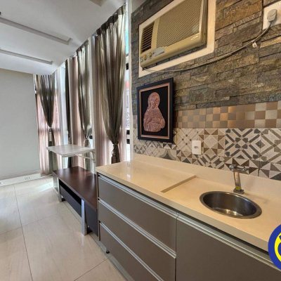 Salas/Conjuntos com 32m², no bairro Centro em Florianópolis