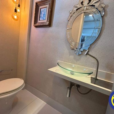 Salas/Conjuntos com 32m², no bairro Centro em Florianópolis