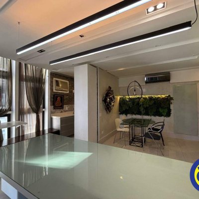 Salas/Conjuntos com 32m², no bairro Centro em Florianópolis