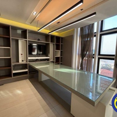 Salas/Conjuntos com 32m², no bairro Centro em Florianópolis