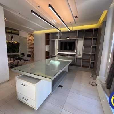Salas/Conjuntos com 32m², no bairro Centro em Florianópolis