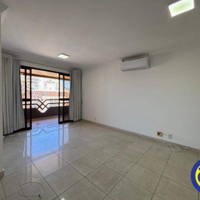 Apartamento com 166m², 4 quartos, 2 suítes, 2 garagens, no bairro Agronômica em Florianópolis