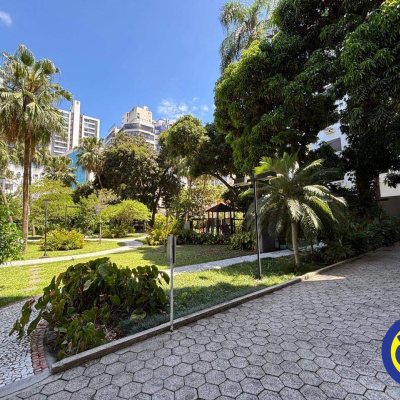 Apartamento com 166m², 4 quartos, 2 suítes, 2 garagens, no bairro Agronômica em Florianópolis