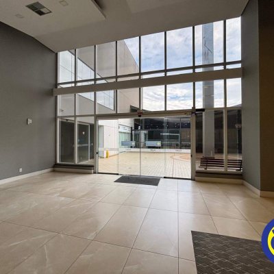 Salas/Conjuntos com 36m², 1 garagem, no bairro Canto em Florianópolis