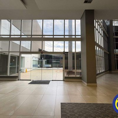 Salas/Conjuntos com 36m², 1 garagem, no bairro Canto em Florianópolis