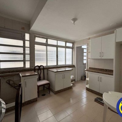 Apartamento com 101m², 2 quartos, 1 suíte, 1 garagem, no bairro Centro em Florianópolis
