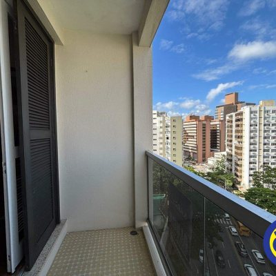 Apartamento com 101m², 2 quartos, 1 suíte, 1 garagem, no bairro Centro em Florianópolis