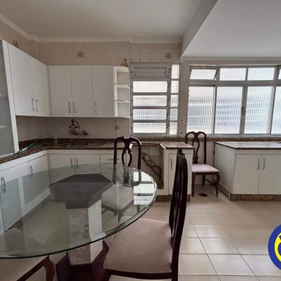 Apartamento com 101m², 2 quartos, 1 suíte, 1 garagem, no bairro Centro em Florianópolis