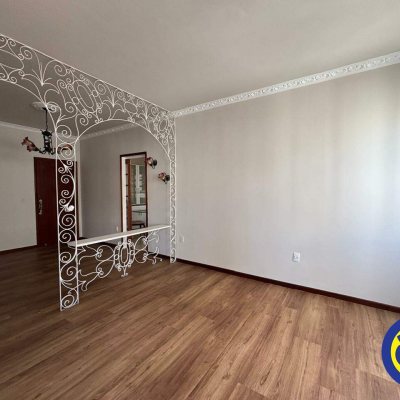 Apartamento com 101m², 2 quartos, 1 suíte, 1 garagem, no bairro Centro em Florianópolis