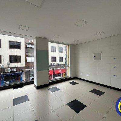 Salas/Conjuntos com 250m², no bairro Centro em Florianópolis