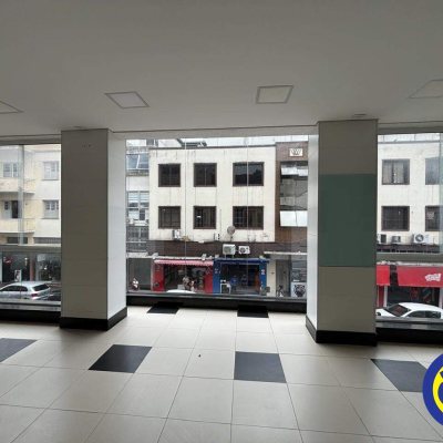 Salas/Conjuntos com 250m², no bairro Centro em Florianópolis