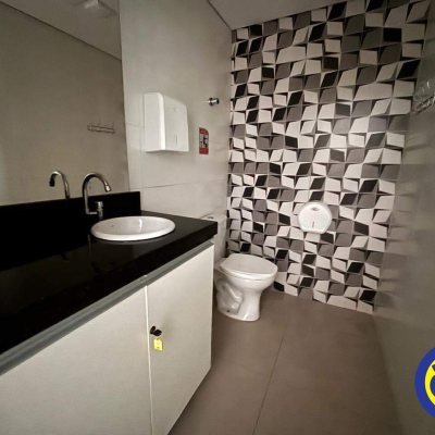 Salas/Conjuntos com 250m², no bairro Centro em Florianópolis