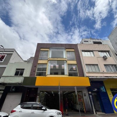 Salas/Conjuntos com 250m², no bairro Centro em Florianópolis