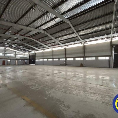 Galpão com 3000m², no bairro Distrito Industrial em São José