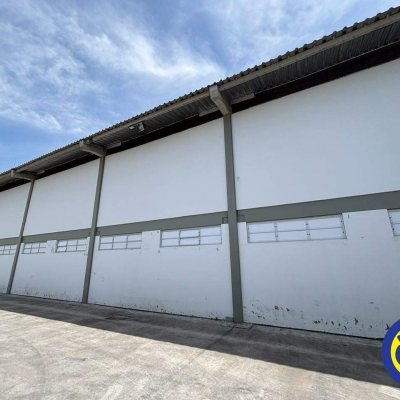 Galpão com 3000m², no bairro Distrito Industrial em São José