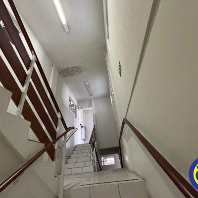 Galpão com 3000m², no bairro Distrito Industrial em São José