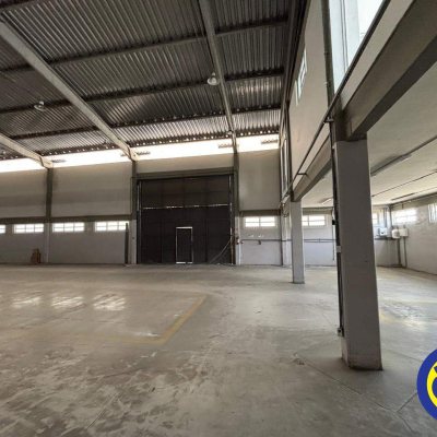 Galpão com 3000m², no bairro Distrito Industrial em São José