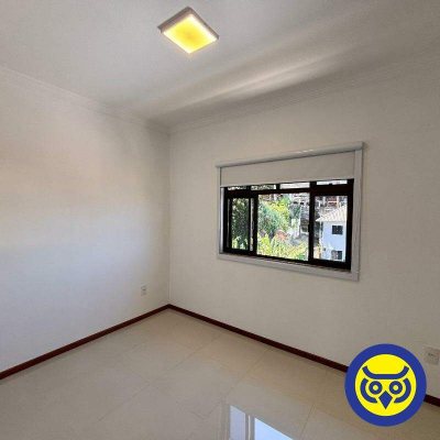 Casa com 180m², 3 quartos, 2 garagens, no bairro Saco dos Limões em Florianópolis