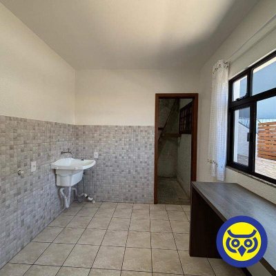 Casa com 180m², 3 quartos, 2 garagens, no bairro Saco dos Limões em Florianópolis