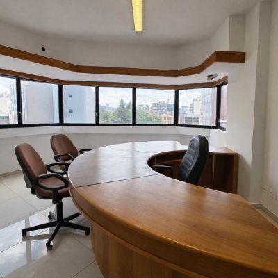 Salas/Conjuntos com 191m², 5 garagens, no bairro Centro em Florianópolis