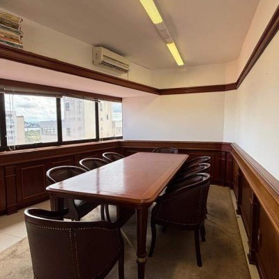 Salas/Conjuntos com 191m², 5 garagens, no bairro Centro em Florianópolis