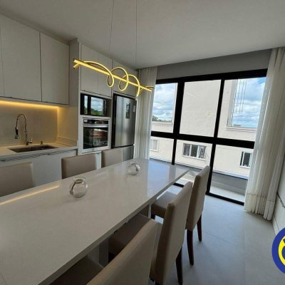 Apartamento com 77m², 3 quartos (sendo 2 suítes), 1 garagem, no bairro Canasvieiras em Florianópolis